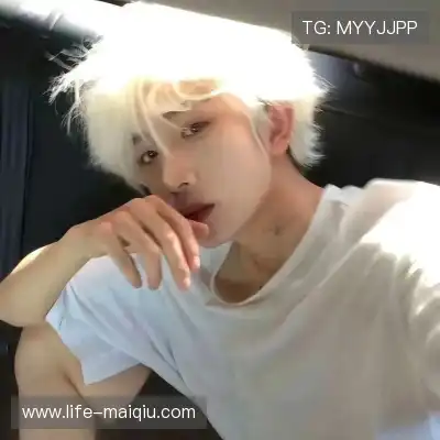 薄发华